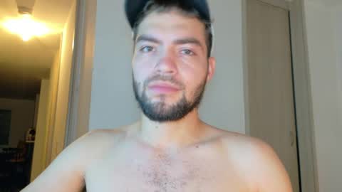 Snapshot of alextwunkk chatting on May 16, 2026, 4:31 am Alex online show from May 16, 2026, 4:31 am