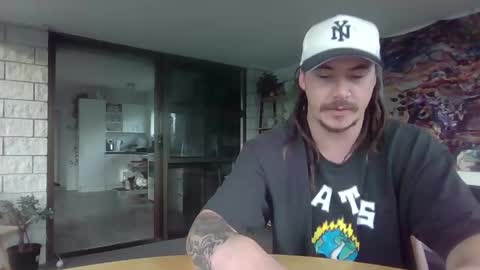 Alex online show from April 20, 2026, 4:26 am