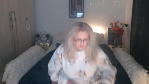 Jhoa online show from February 24, 2026, 7:45 pm