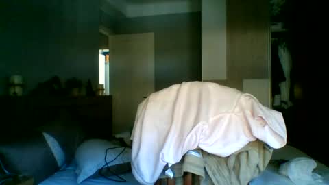 alexxro20 online show from June 27, 2026, 1:06 pm