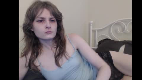 Snapshot of alexxuwu chatting on December 12, 2024, 7:04 pm Lyssa online show from December 12, 2024, 7:04 pm