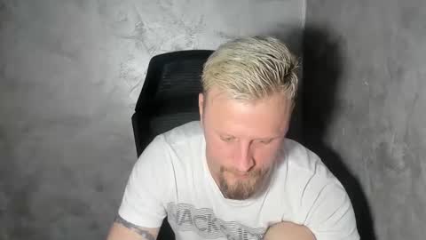 alexyno2022 ONLYFANS online show from March 13, 2026, 10:49 pm