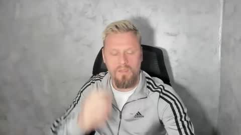 alexyno2022 ONLYFANS online show from March 17, 2026, 8:34 pm