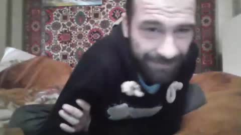 Snapshot of alferezsolvajo chatting on March 9, 2026, 7:56 am alferezsolvajo online show from March 9, 2026, 7:56 am