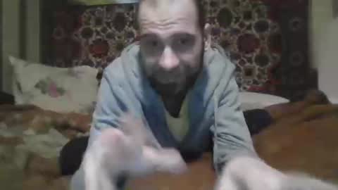 Snapshot of alferezsolvajo chatting on April 5, 2026, 11:13 pm alferezsolvajo online show from April 5, 2026, 11:13 pm