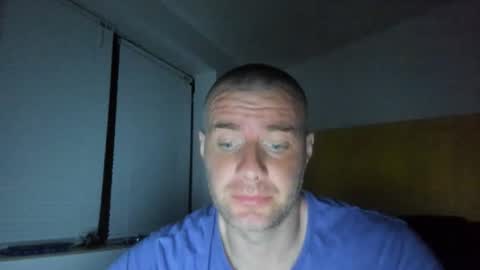 alfiesolomons87 online show from May 5, 2026, 8:17 pm