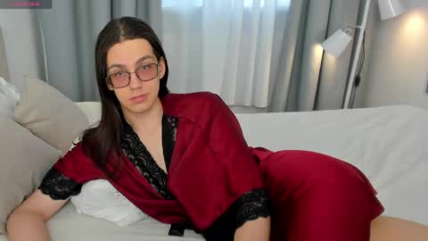 Alfreda online show from May 3, 2026, 10:54 am