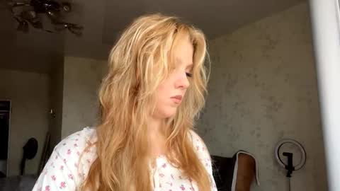 Snapshot of alfrediamalcom chatting on October 13, 2025, 7:08 am Maria online show from October 13, 2025, 7:08 am