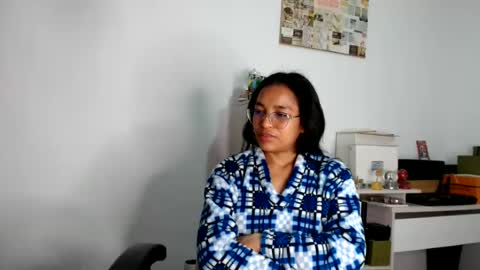 Snapshot of alia054 chatting on June 10, 2026, 12:55 am Alia online show from June 10, 2026, 12:55 am