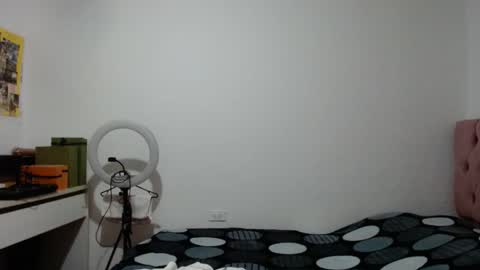 Alia      Anjali  online show from November 18, 2025, 12:42 pm