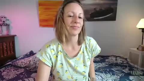 Snapshot of alice8363 chatting on June 3, 2026, 7:11 am Alice online show from June 3, 2026, 7:11 am