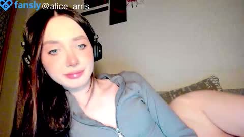Alice Aris online show from March 8, 2026, 6:55 pm
