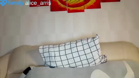 Alice Aris online show from May 26, 2026, 4:14 pm