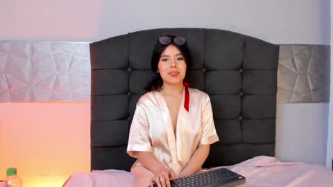 Snapshot of alice_evans_lov chatting on January 16, 2025, 7:17 am Alice Evans online show from January 16, 2025, 7:17 am