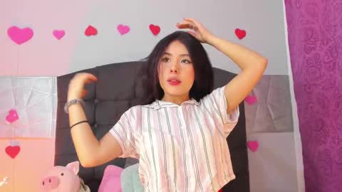 Snapshot of alice_evans_lov chatting on February 21, 2025, 5:02 am Alice Evans online show from February 21, 2025, 5:02 am