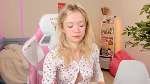 Alichery online show from October 30, 2025, 5:20 am