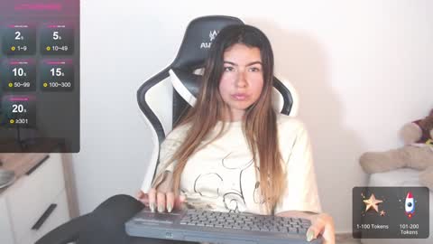 Snapshot of alice_middle01 chatting on January 30, 2025, 8:10 pm Alice online show from January 30, 2025, 8:10 pm