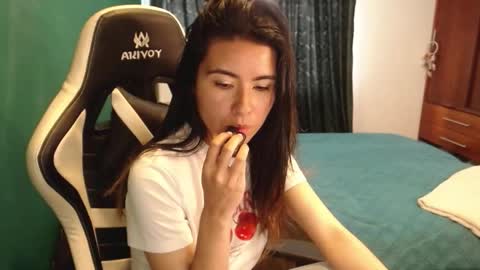 Snapshot of alice_middle01 chatting on February 25, 2026, 3:32 pm Alice online show from February 25, 2026, 3:32 pm