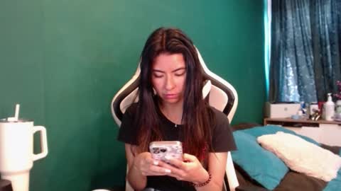 Snapshot of alice_middle01 chatting on February 26, 2026, 3:00 pm Alice online show from February 26, 2026, 3:00 pm