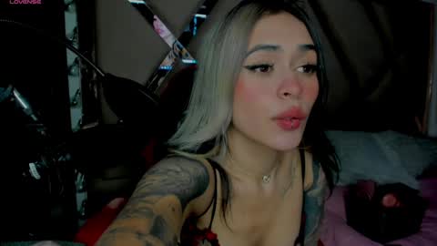 Snapshot of alice_miller_2 chatting on January 27, 2025, 6:52 am Call me Alice online show from January 27, 2025, 6:52 am