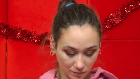 Snapshot of alice_munro chatting on January 4, 2025, 9:41 pm AliceMunro online show from January 4, 2025, 9:41 pm