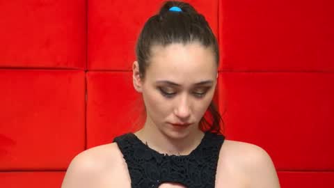 Snapshot of alice_munro chatting on January 26, 2025, 1:31 am AliceMunro online show from January 26, 2025, 1:31 am