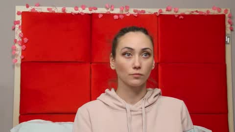 Snapshot of alice_munro chatting on March 5, 2025, 9:04 pm AliceMunro online show from March 5, 2025, 9:04 pm