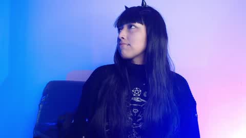 Snapshot of alice_phantom chatting on April 1, 2026, 2:12 am online show from April 1, 2026, 2:12 am