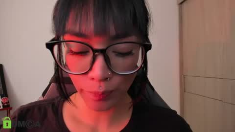 Snapshot of alice_rausing chatting on July 8, 2026, 2:21 pm ONLINE - GMT-5 MON TO FRI online show from July 8, 2026, 2:21 pm