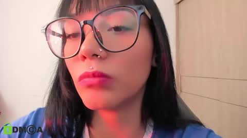 Snapshot of alice_rausing chatting on July 9, 2026, 1:59 pm ONLINE - GMT-5 MON TO FRI online show from July 9, 2026, 1:59 pm