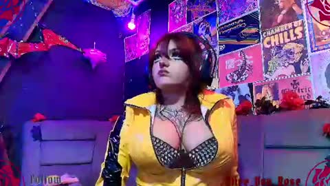 Snapshot of alice_von_rose chatting on July 21, 2026, 5:54 am alice_von_rose online show from July 21, 2026, 5:54 am