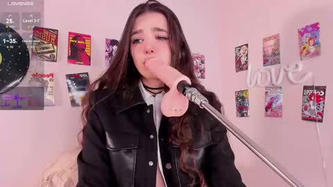 Snapshot of alicebonam chatting on February 12, 2025, 7:23 am Alice online show from February 12, 2025, 7:23 am