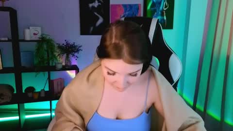 Snapshot of alicechanell chatting on May 22, 2026, 4:19 am alicechanell online show from May 22, 2026, 4:19 am