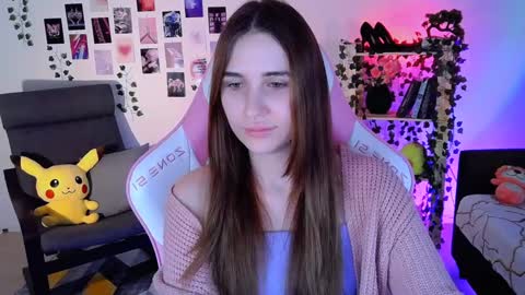 Snapshot of alicecharmy chatting on December 9, 2024, 12:51 pm alicecharmy online show from December 9, 2024, 12:51 pm