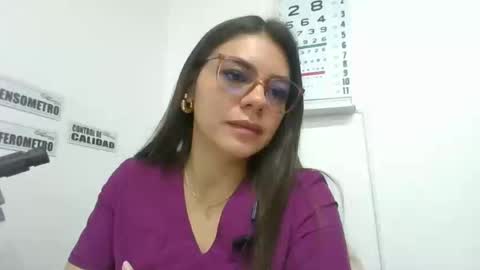 Snapshot of alicee16 chatting on January 4, 2025, 4:43 pm alicee16 online show from January 4, 2025, 4:43 pm