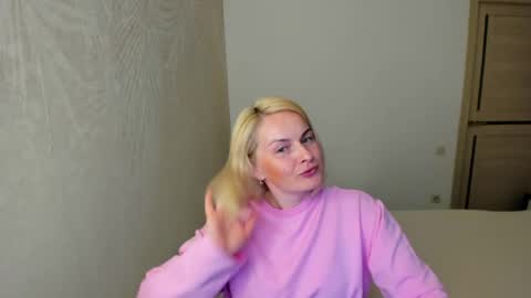 Alicee online show from April 25, 2026, 6:49 pm