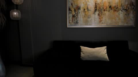 Alice online show from December 1, 2025, 6:57 pm