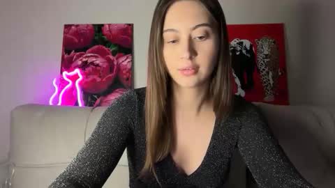 Snapshot of aliceinlustland chatting on May 6, 2026, 7:41 pm aliceinlustland online show from May 6, 2026, 7:41 pm