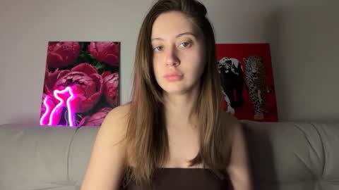 Snapshot of aliceinlustland chatting on May 8, 2026, 7:41 pm aliceinlustland online show from May 8, 2026, 7:41 pm