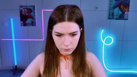 Snapshot of aliceinredsquare_ chatting on September 20, 2025, 5:19 am Alice online show from September 20, 2025, 5:19 am