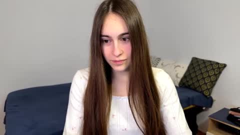 alicekollt online show from April 6, 2026, 12:30 am