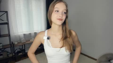 Serena online show from October 12, 2025, 8:02 am