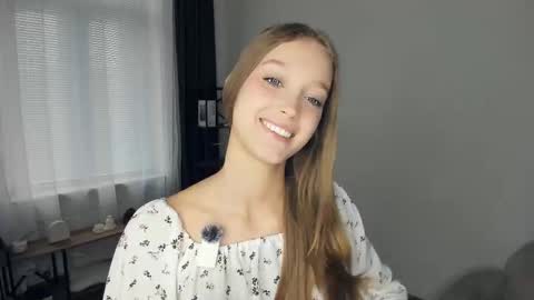 Serena online show from October 19, 2025, 8:26 am