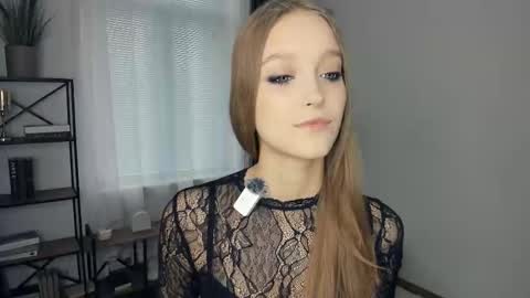 Serena online show from October 29, 2025, 7:43 am