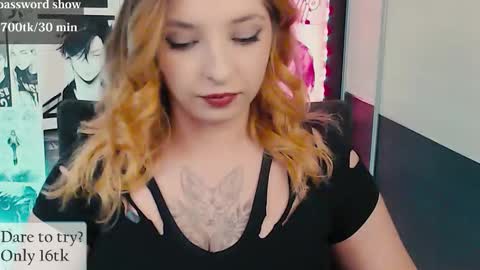 aliceriddle1 online show from December 1, 2025, 7:41 pm