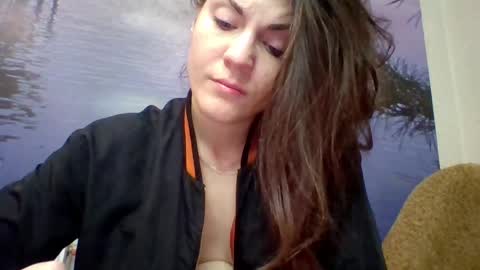 Snapshot of alicetailorrr chatting on April 28, 2026, 7:57 am AliceTailorrr online show from April 28, 2026, 7:57 am