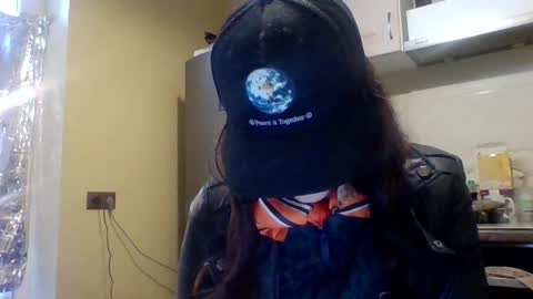Snapshot of alicetailorrr chatting on May 5, 2026, 6:43 am AliceTailorrr online show from May 5, 2026, 6:43 am