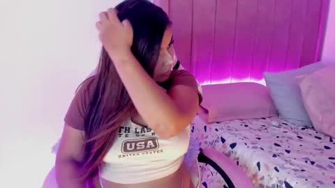 A L I C E  T H U N D E R online show from September 27, 2025, 4:17 am