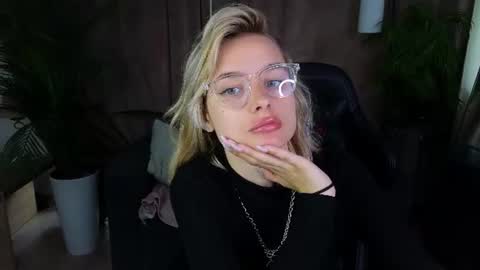 Snapshot of alicexcute1 chatting on July 5, 2026, 7:04 am Alice online show from July 5, 2026, 7:04 am