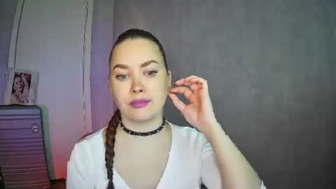 Snapshot of alicexfresh chatting on June 3, 2026, 6:27 am AlicexFresh online show from June 3, 2026, 6:27 am